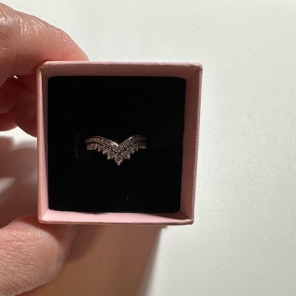 Pandora Wishbone Ring Size 7- NWOT or Box - Picture 1 of 1